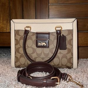 Coach Grace Carryall